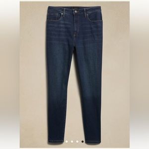 Banana Republic Factory Curvy Mid-rise Skinny Jean 6/28